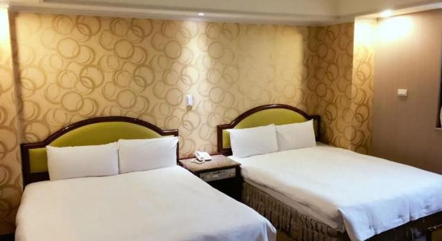 Четырёхместный номер Standard Unic Hotel