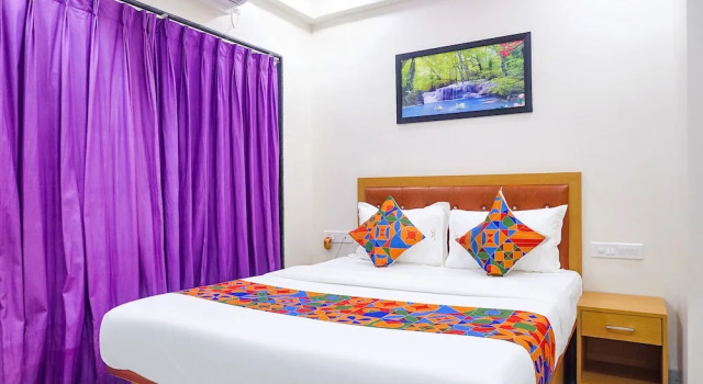 Номер Deluxe Fabhotel Falcon Executive