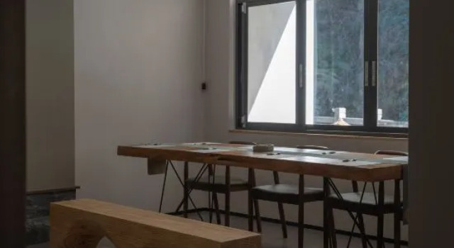 Yue Man · Riverside Homestay (Xiangxi Street Store, Muyu Town, Shennongjia)