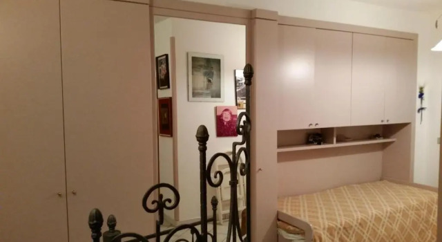 Appartamento Del Portico, Book Apartment Hotels in Abruzzo with Parking, Parking