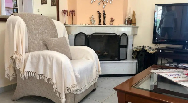 Gerakini 2BR Apt with Shared Pool, Book Hotel Gerakini 