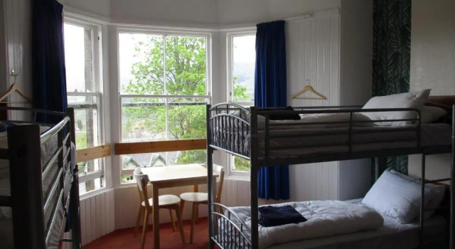 Кровать в общем номере (женский номер) Pitlochry Youth Hostel