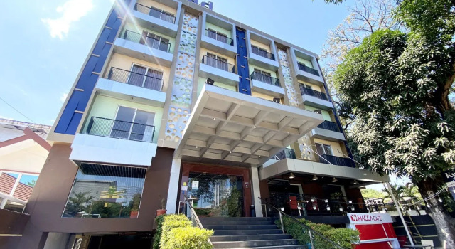 Kyriad Haka Makassar, Book Hotel Hotels in Sulawesi with Parking, Parking