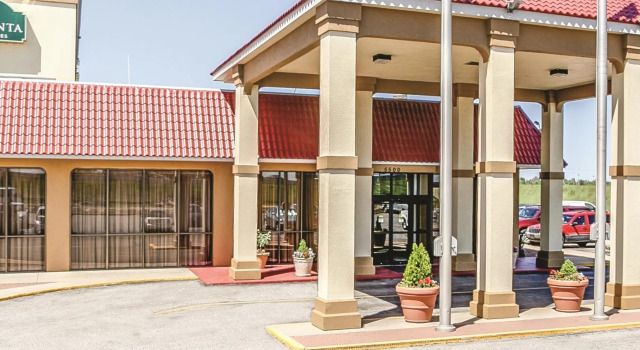 Полулюкс Wingate by Wyndham Wichita Airport