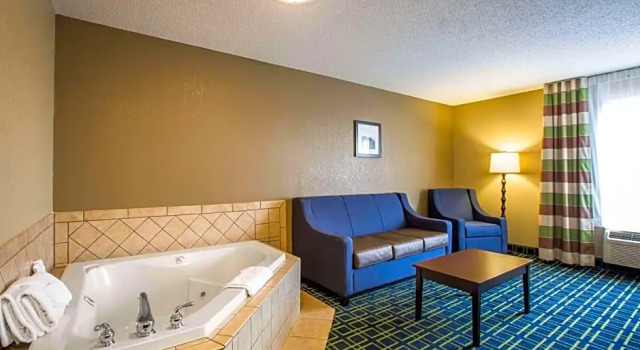 Люкс Quality Inn Franklin