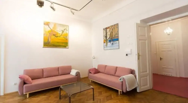 Апартаменты Deluxe Apartments Roman
