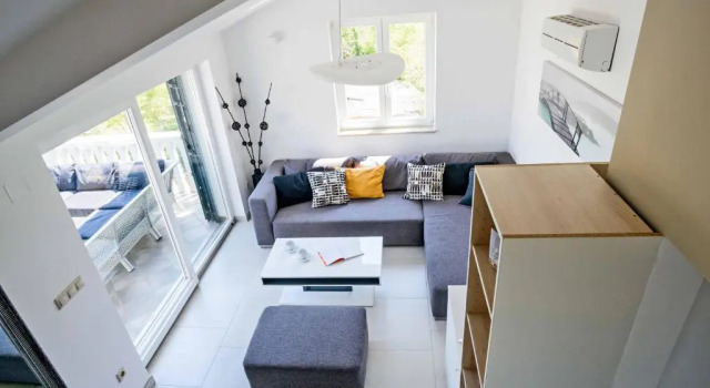 Apartment Miran, Prenota Appartamento Hotel a Isole Quarnerine con parcheggio, Parcheggio