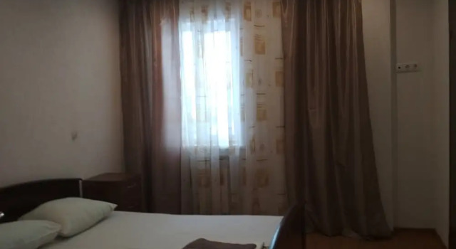 Holiday on Zarechnaya - Hostel, Забронировать Хостел Отели Красноярска с завтраком, рядом с Литературный Музей им. В.П.Астафьева, Завтраки