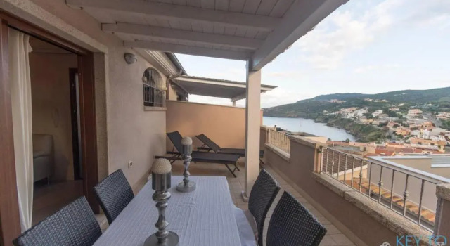 Апартаменты Brigata House - Luxury 2 beds, wifi, balcony,sea view - Key to Villas