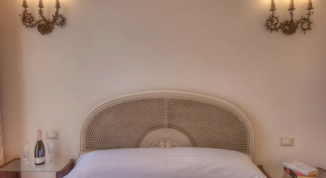 Номер Deluxe Rome Charming Suites