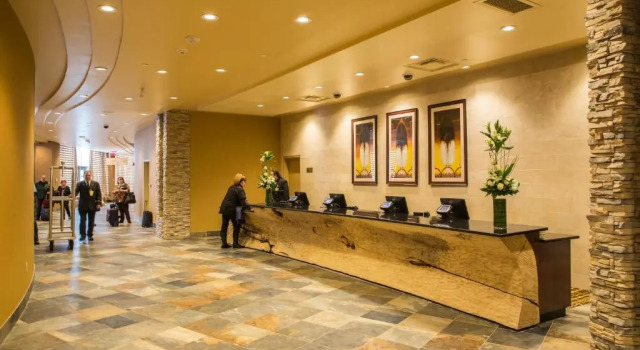 Akwesasne Mohawk Casino Resort, Rezervovat Lázně / Resort Hogansburg New York State
