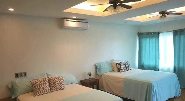 West End room, Book Pension Hoteller i West End med parkering, Parkering
