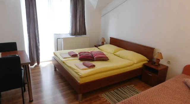 Двухместный номер Standard с балконом Guesthouse Sara