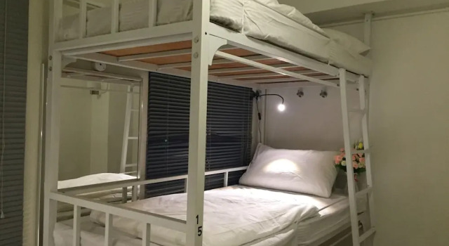 Apple Hotel (Sai Ying Pun), Prenota Hotel Sai Ying Pun Hong Kong, vicino a Stazione metro HKU