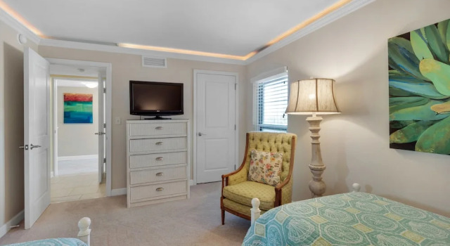 Sea Oats 4 Bedroom Condo by RedAwning