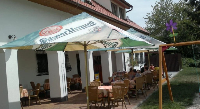 Tišnovská Rychta, Prenota Hotel Tišnov 
