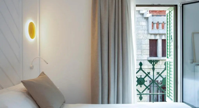 Двухместный номер Deluxe Gaudi Hotel