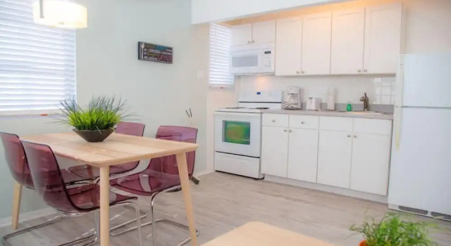 Florida Dolphin Motel Apartments