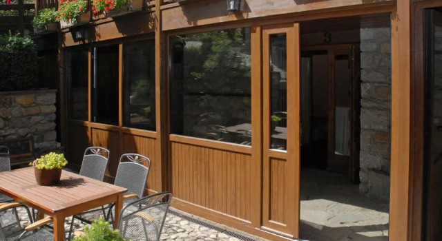 Полулюкс Hotel Casa Cornel