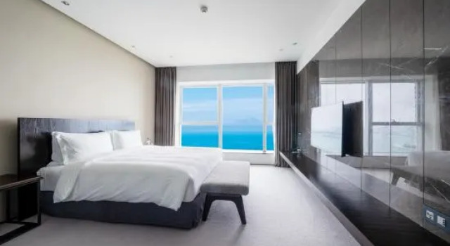 Люкс Deluxe Qingdao Haitian Hotel