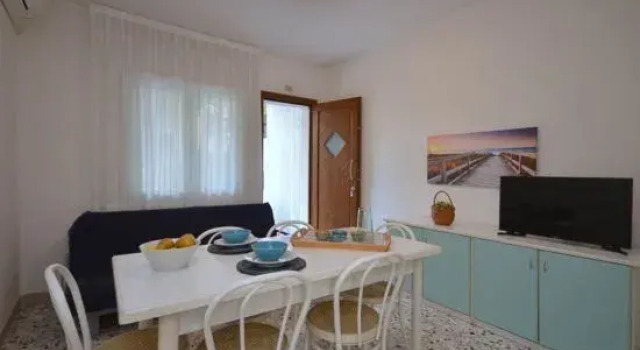 House with Garden in a Great Location, Забронировать Отель Отели Бибионе-Пинеда 3 звезды, 3*