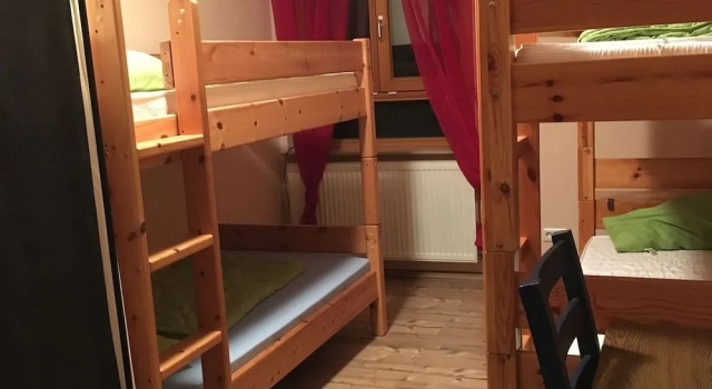 Rhön-Indianer-Hotel, Book Campground Poppenhausen 