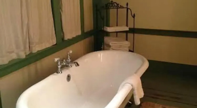 Двухместный коттедж The Old Inn On The Green