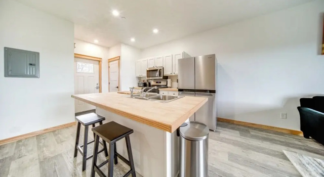 Апартаменты Golf Course View: Centrally Located Condo in Erie