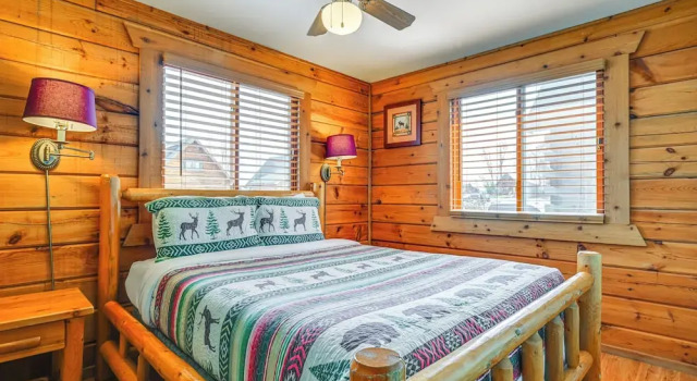 Resort Cabin w/ Lake Access in Central Warrens!, Prenota Resort Warrens Wisconsin