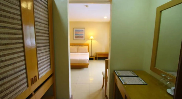 Люкс Deluxe Trace Suites by SMS Hospitality