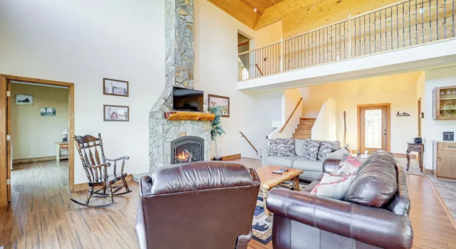 Mountain-view Deck: Group Getaway in Fleetwood, Reserva ahora Casa o chalet Fleetwood 