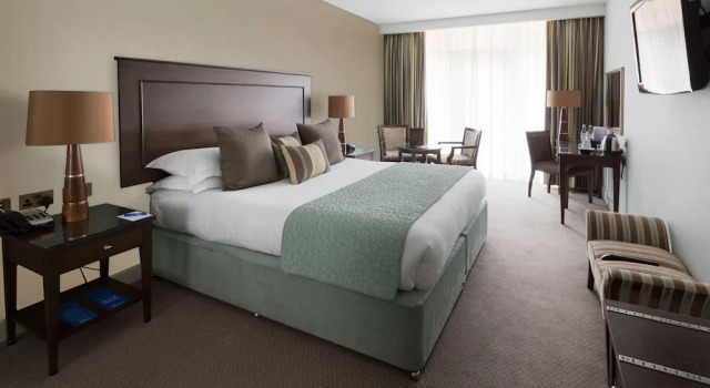 Двухместный номер Executive с балконом The Oxfordshire Golf & Spa Hotel