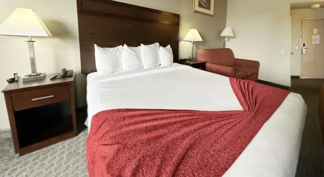 Номер Standard BayVue Hotel, Resort & Suites