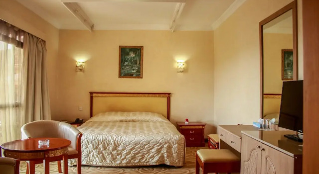 Номер Executive с балконом The City Royal Resort Hotel