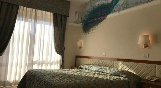 Одноместный номер Economy Mondial Park Hotel