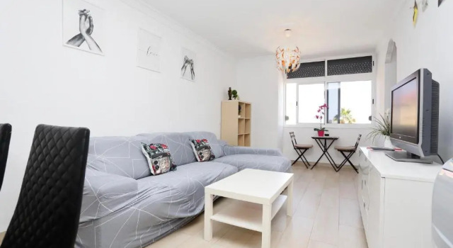 Deluxe Jessica Apartment, Забронировать Апартаменты/квартира Отели Плайя дель Инглес с парковкой, рядом с Экуменический храм Эль-Сальвадор, Парковка