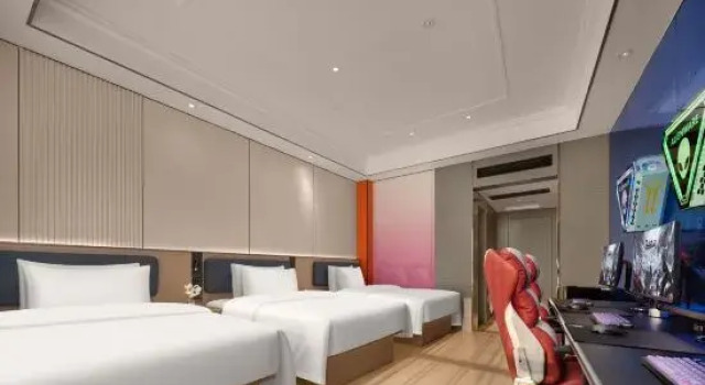Трёхместный люкс Rucheng Peak Esports Hotel (Ailian Square Branch)