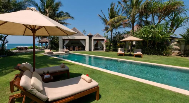 Вилла Aventus Luxury Beachfront Villa Gianyar