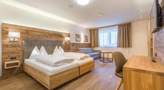 Номер Standard OFENTÜRL alpine living