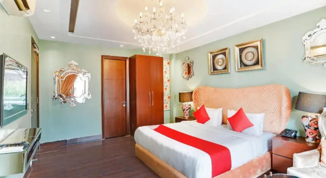 Grand Villa by OYO Rooms