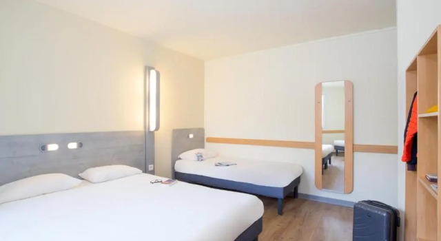 Номер Standard ibis budget Aubagne Paluds Agora