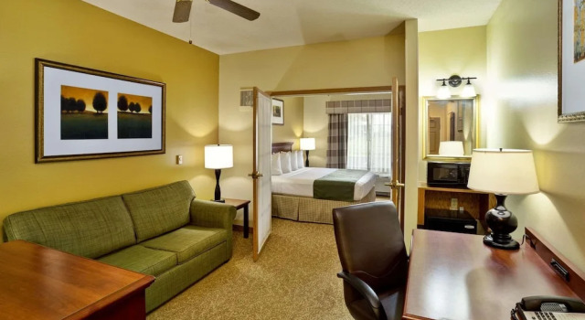 Люкс Country Inn & Suites by Radisson, Marion, OH