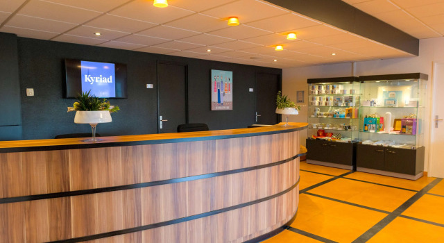 Kyriad Quimper - Pont-lAbbé, Prenota Hotel Hotel a Bretagna con piscina, Piscina