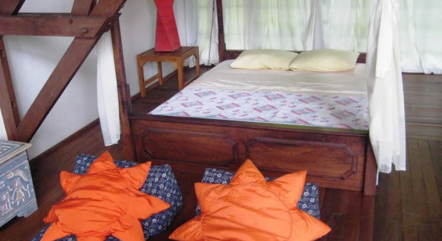 Tejakula Ocean Beach House2bd2baacbreakfast, Book Hotel Hotels in Tejakula with Parking, Parking