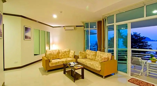 Семейный люкс с видом на море Makathanee Resort
