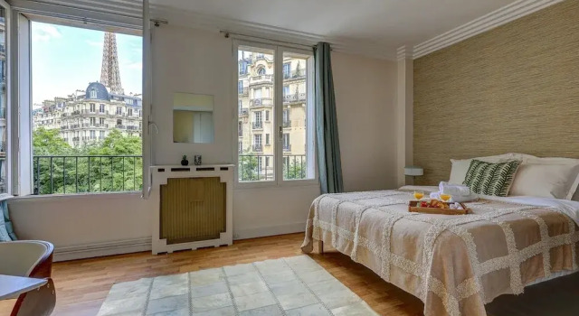 Апартаменты Elegant 1BR Near Eiffel & Champ de Mars