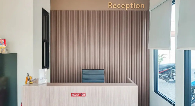 Urbanview Hotel at Pesona Guest House Jambi, Rezerwuj Pensjonat Hotele w Paalmerah z parkingiem, Parking