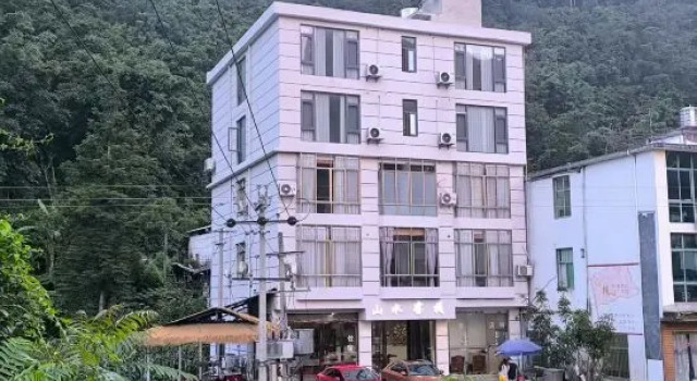 Qinglongtan Shanshui Inn, Bomaolan