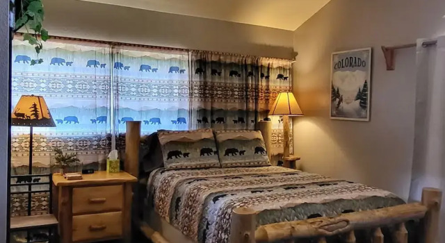 Номер Standard с балконом BuffaloPeaks Lodge