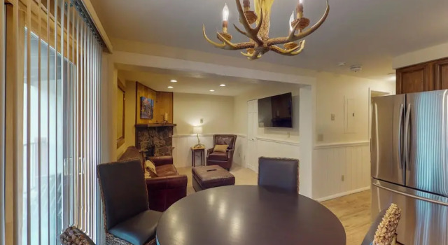 Three Seasons Condominiums, Забронировать Отель Крестед-Бьютт Crested Butte Mountain, рядом с Горнолыжный курорт Crested Butte